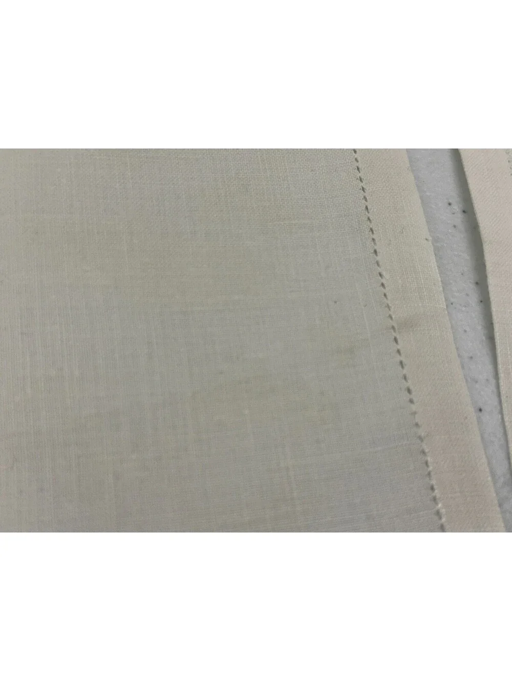 Vintage Cream White 4 Placemats 4 Napkins Linen? Cotton? Border